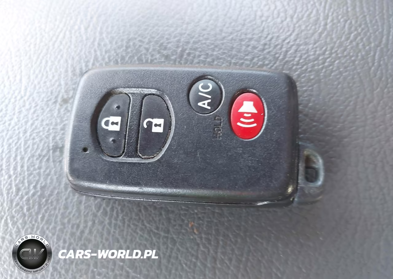 2013 Toyota Prius Plug-In VIN:JTDKN3DP4D3035003 - 11