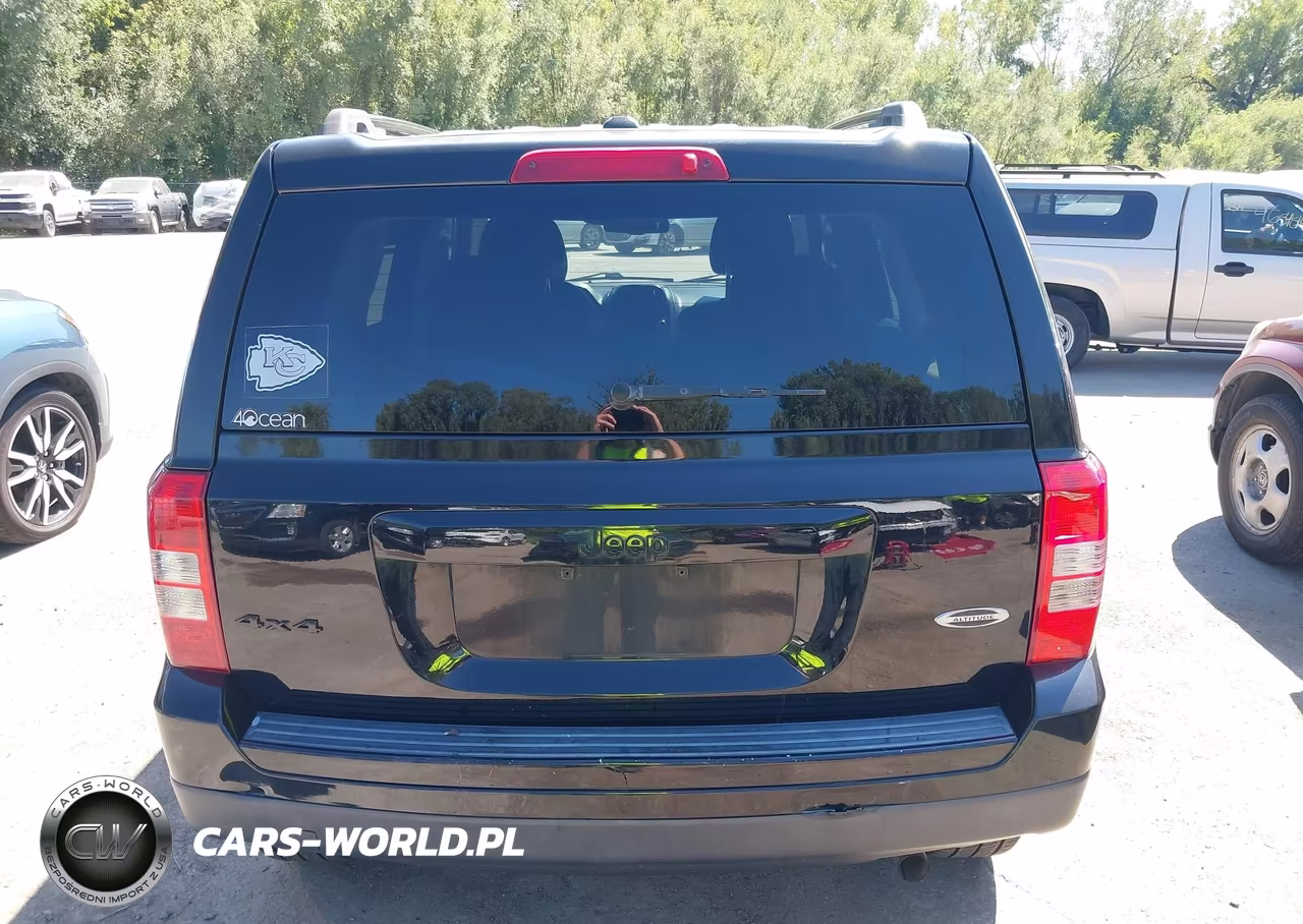 2015 Jeep Patriot Altitude Edition VIN:1C4NJRBB7FD188779 - 16