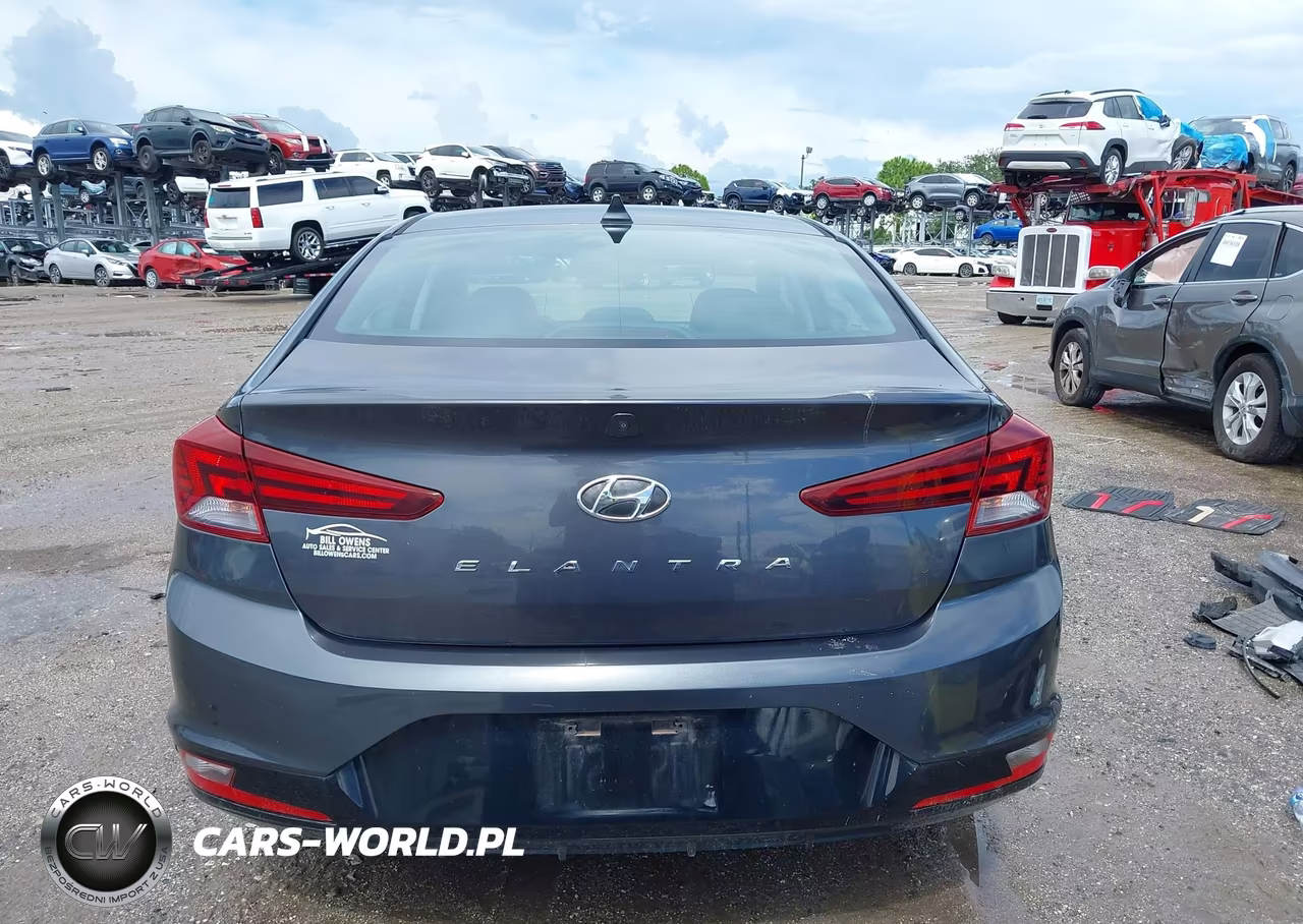 2020 Hyundai Elantra Sel VIN:5NPD84LF8LH581630 - 17