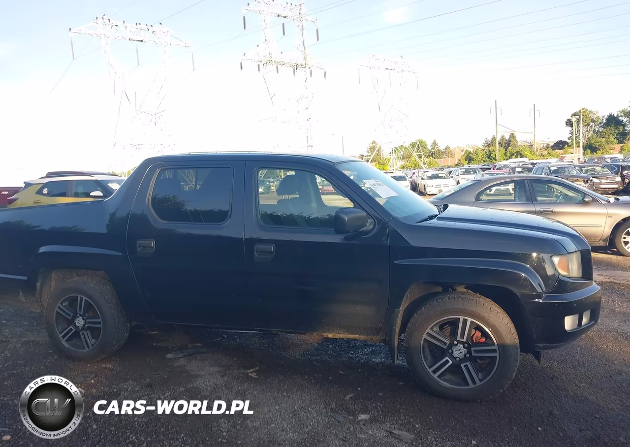 2014 Honda Ridgeline Sport VIN:5FPYK1F73EB009637 - 14