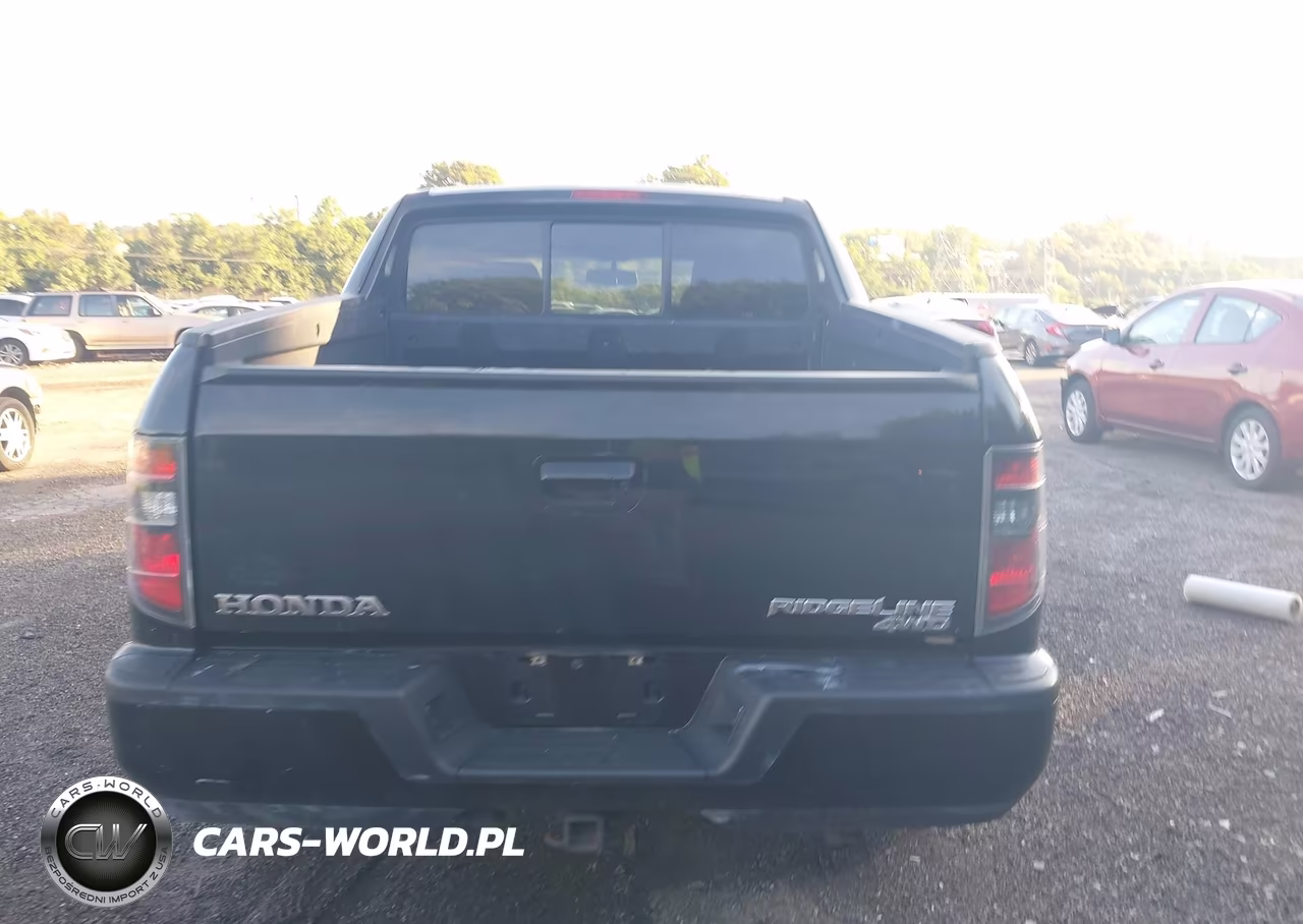 2014 Honda Ridgeline Sport VIN:5FPYK1F73EB009637 - 17