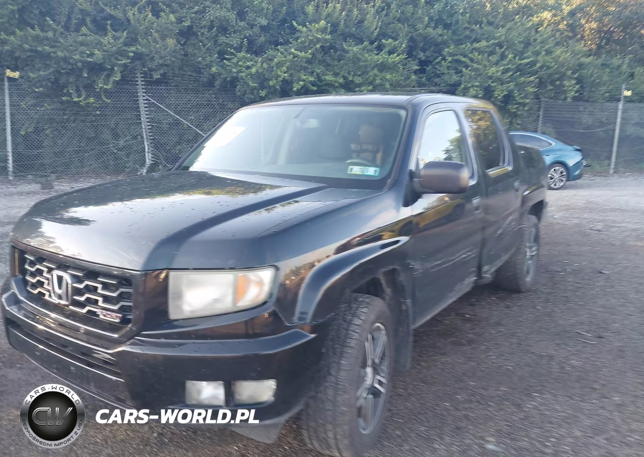 2014 Honda Ridgeline Sport VIN:5FPYK1F73EB009637 - 2