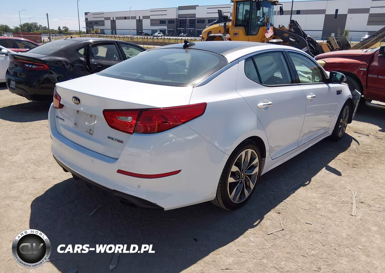 2015 Kia Optima Sx Turbo VIN:5XXGR4A65FG375713 - 4