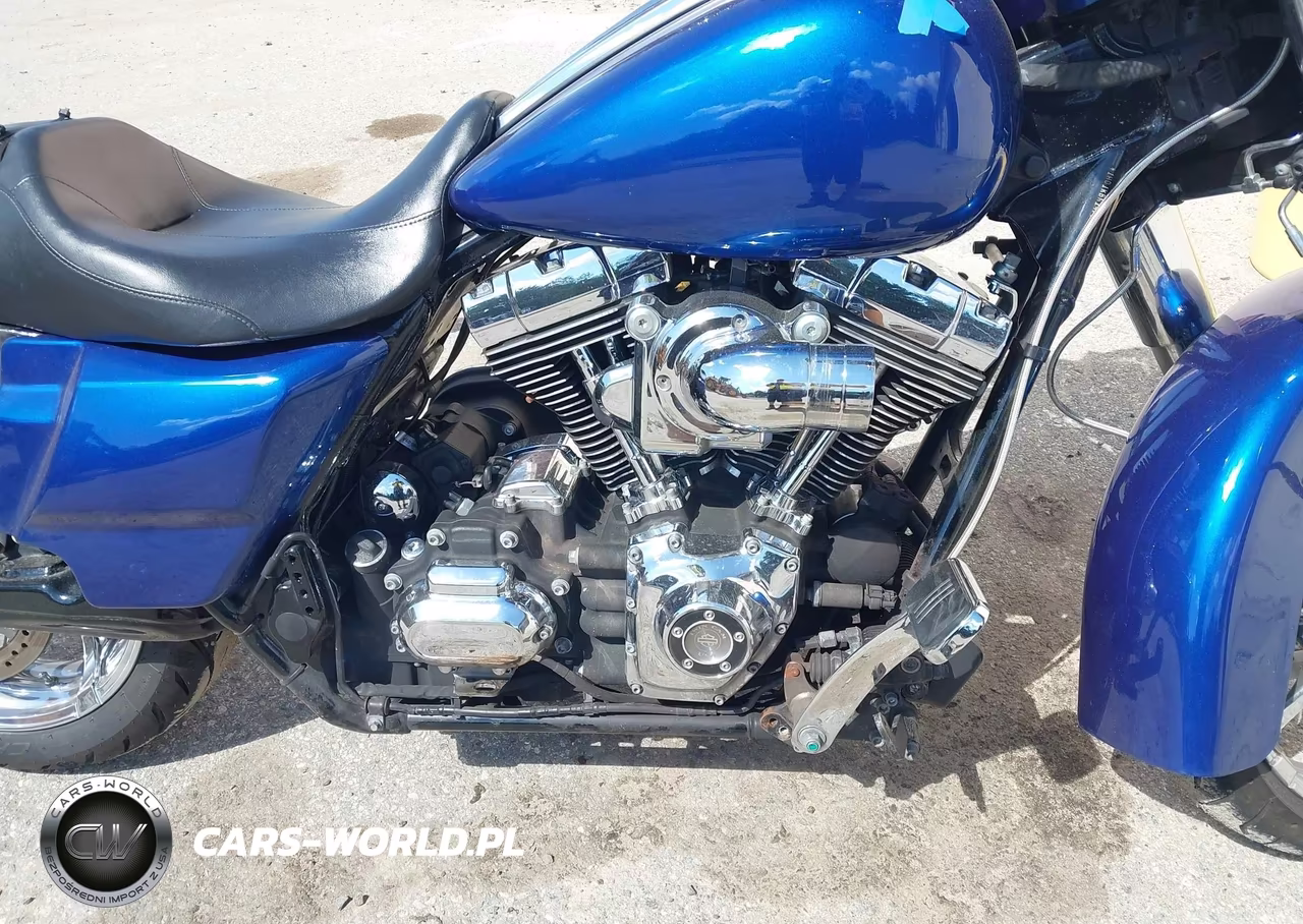 2015 Harley-Davidson Flhx Street Glide VIN:1HD1KBM14FB702329 - 8