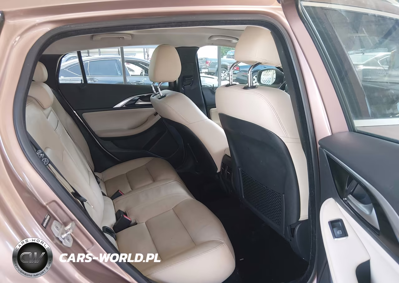 2017 Infiniti Qx30 Premium VIN:SJKCH5CR0HA020085 - 8
