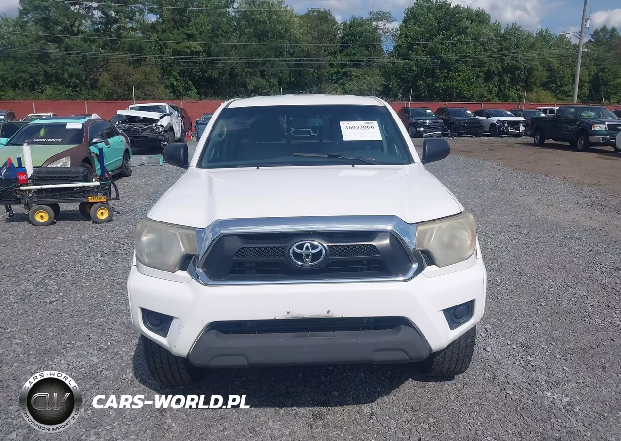 2012 Toyota Tacoma VIN:5TFUX4ENXCX014816 - 12