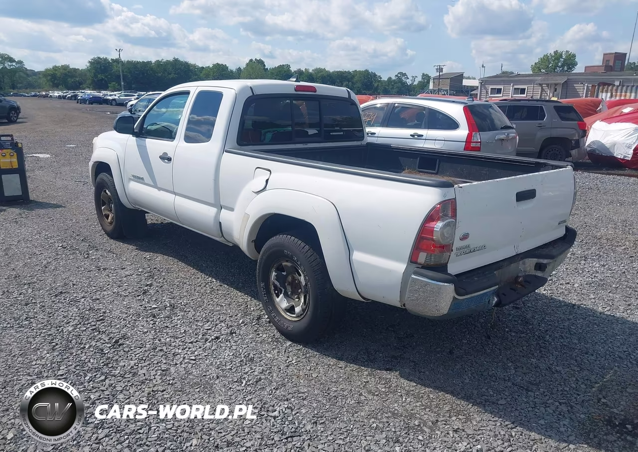 2012 Toyota Tacoma VIN:5TFUX4ENXCX014816 - 3