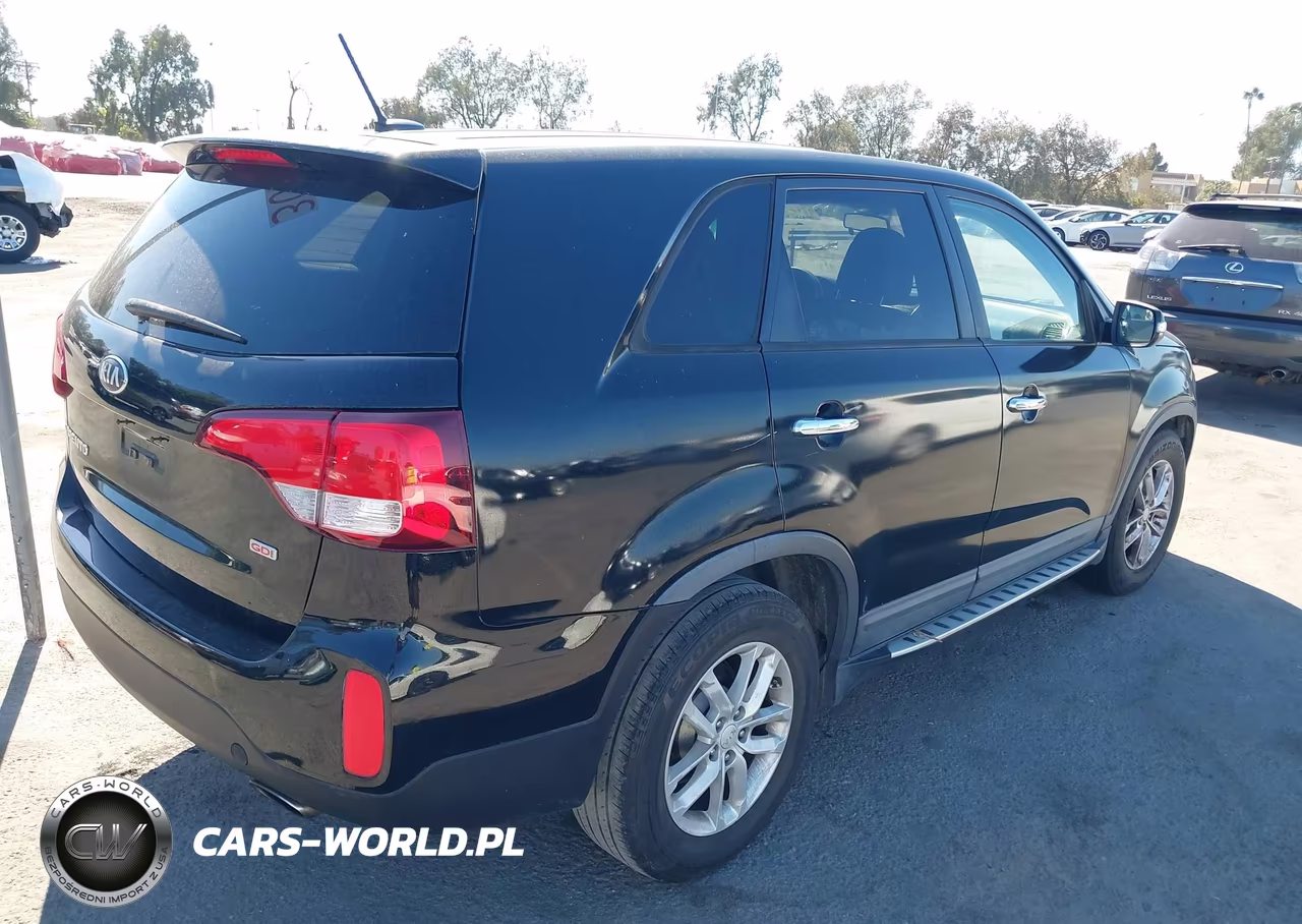 2014 Kia Sorento Lx VIN:5XYKT3A61EG488252 - 4