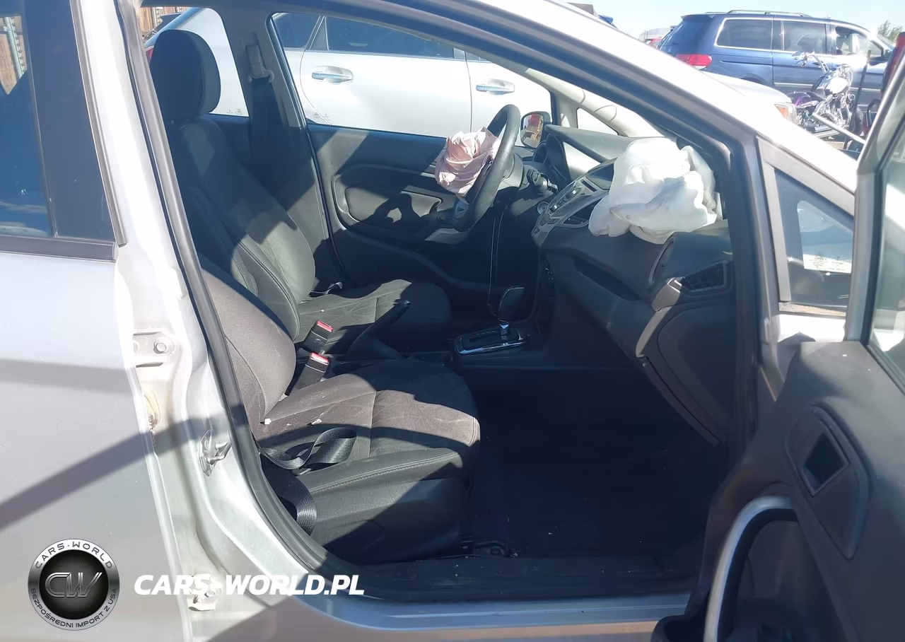 2013 Ford Fiesta Se VIN:3FADP4EJ6DM199621 - 5