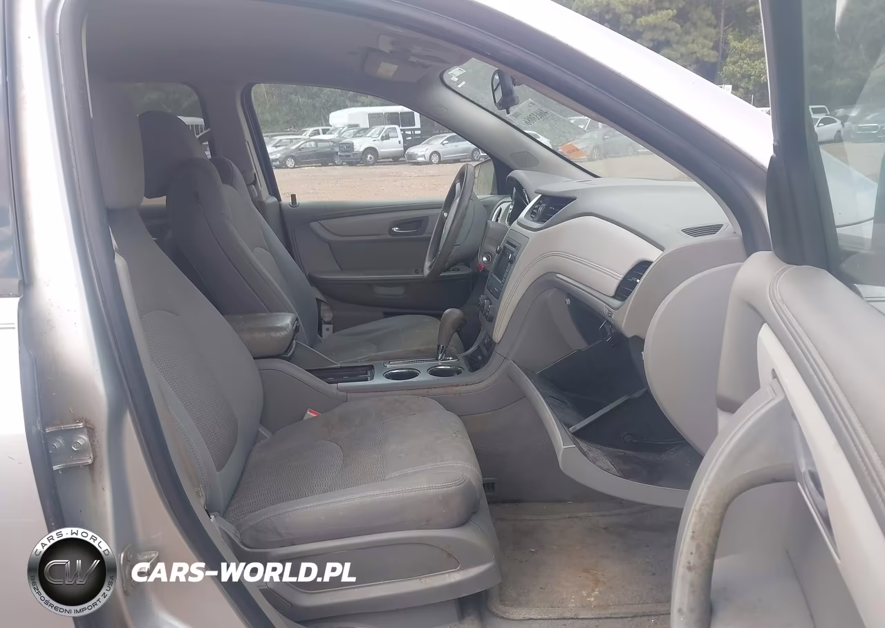 2013 Chevrolet Traverse Ls VIN:1GNKRFKD3DJ190613 - 5