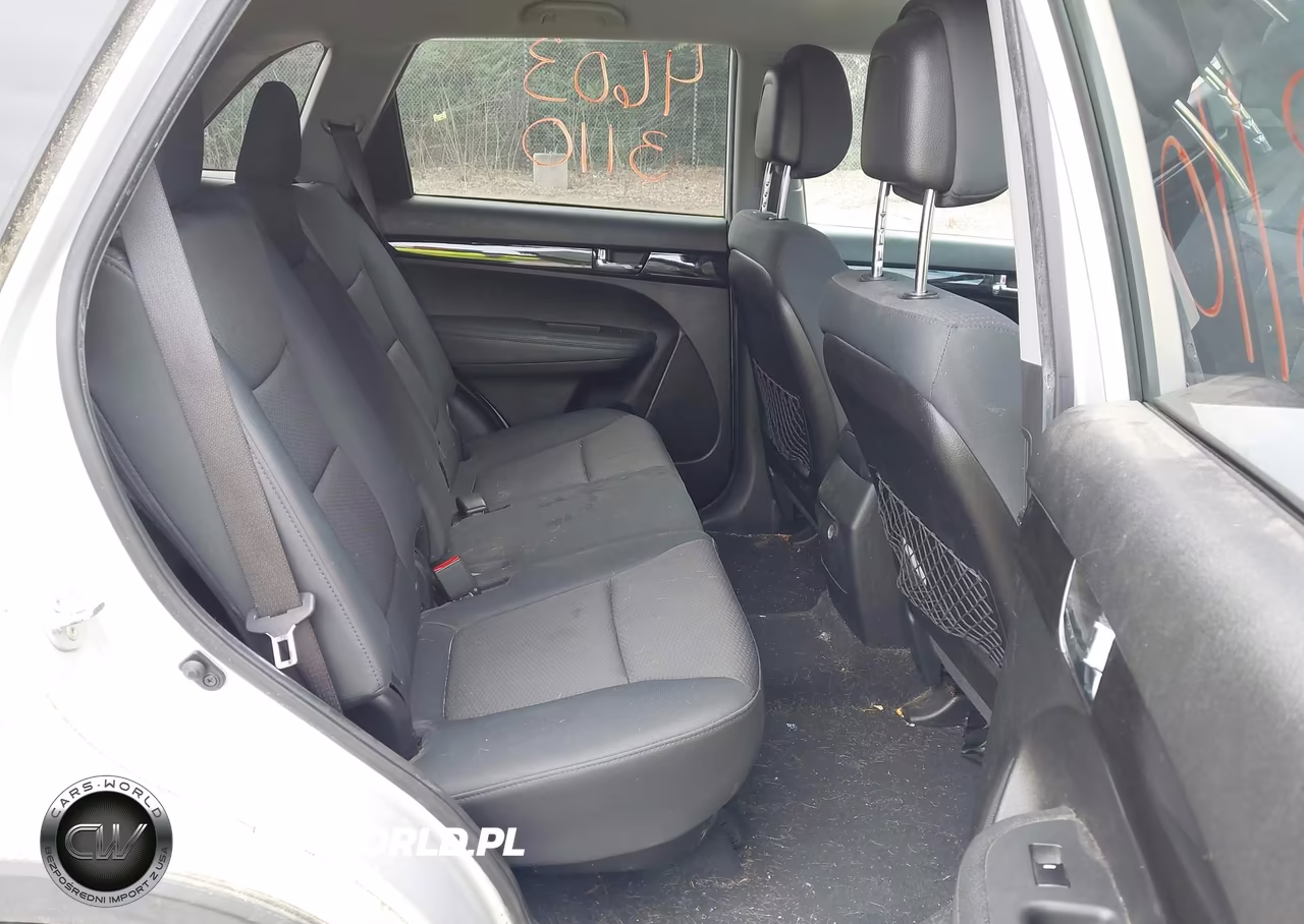 2013 Kia Sorento Lx V6 VIN:5XYKTDA27DG309780 - 8