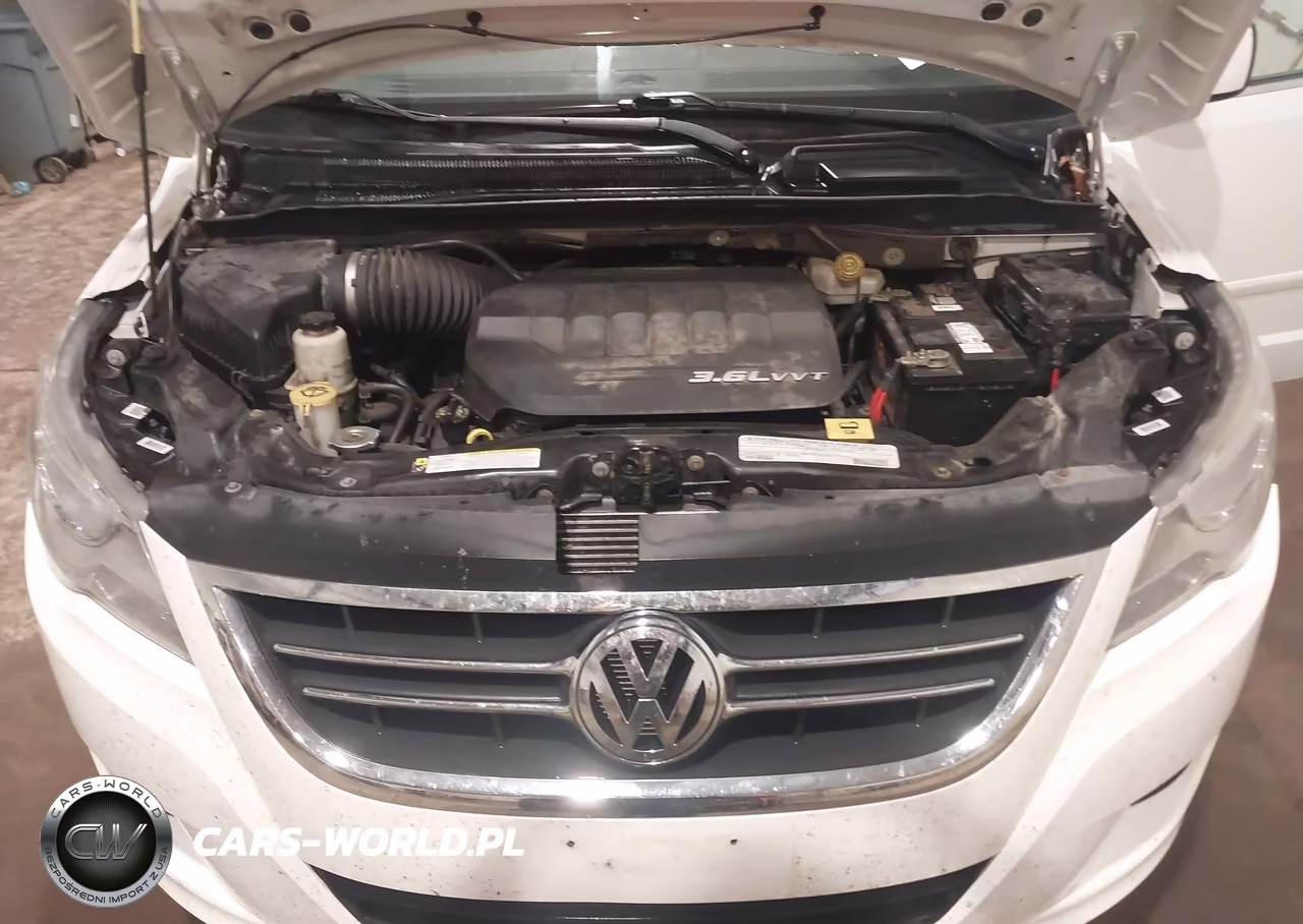 2012 Volkswagen Routan Sel VIN:2C4RVACG3CR120571 - 10