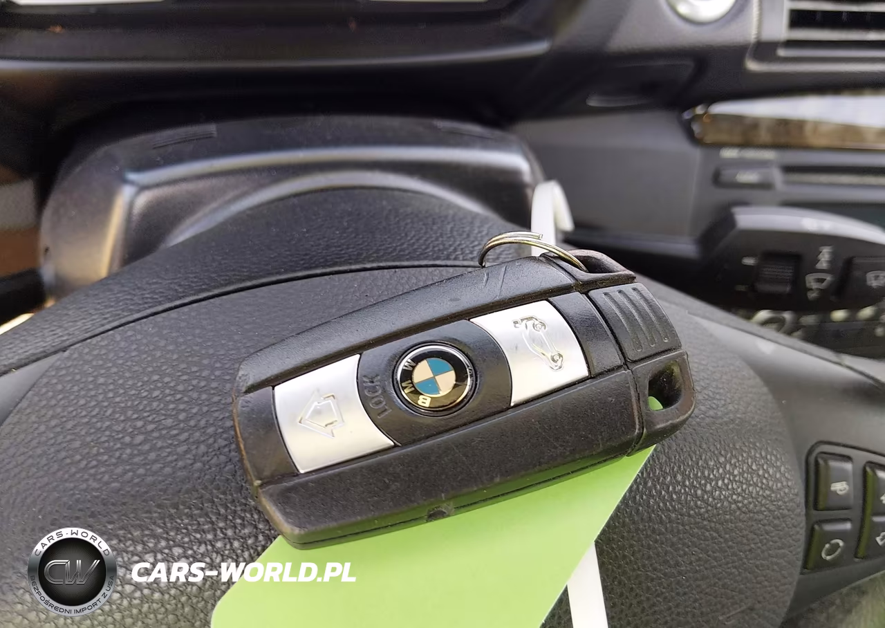 2011 BMW 128I VIN:WBAUN1C52BVH83747 - 11