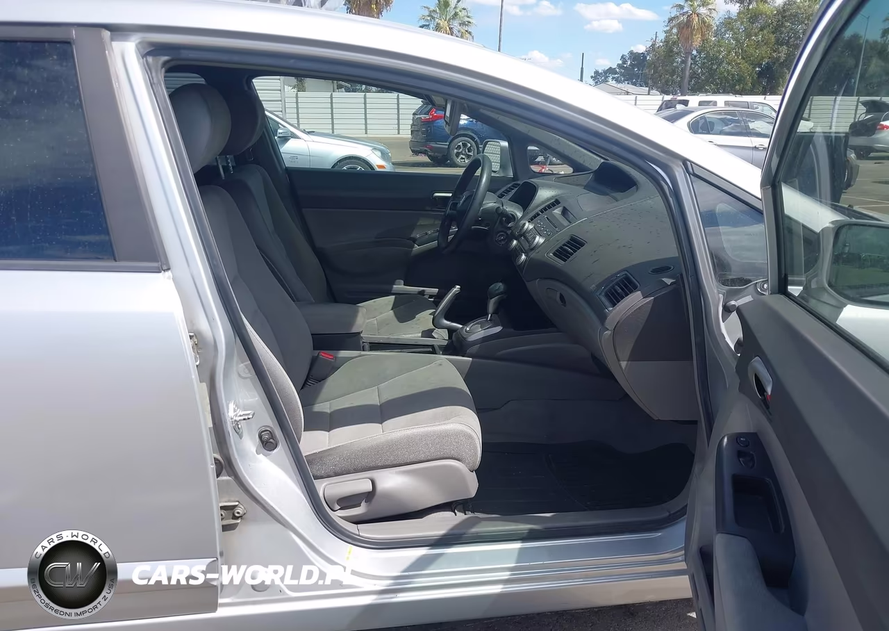 2008 Honda Civic Lx VIN:1HGFA16548L055952 - 5