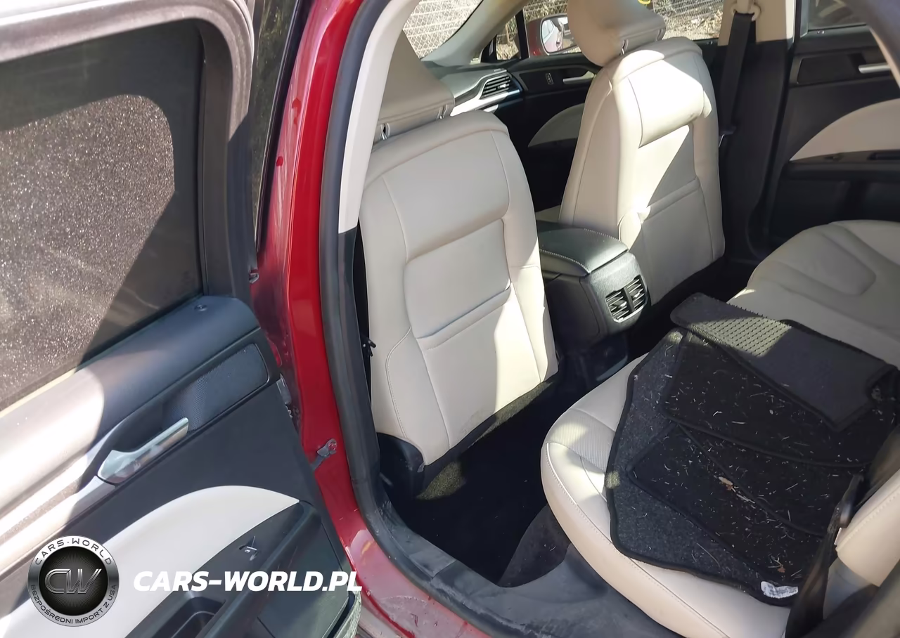 2018 Ford Fusion Titanium VIN:3FA6P0D91JR151239 - 8