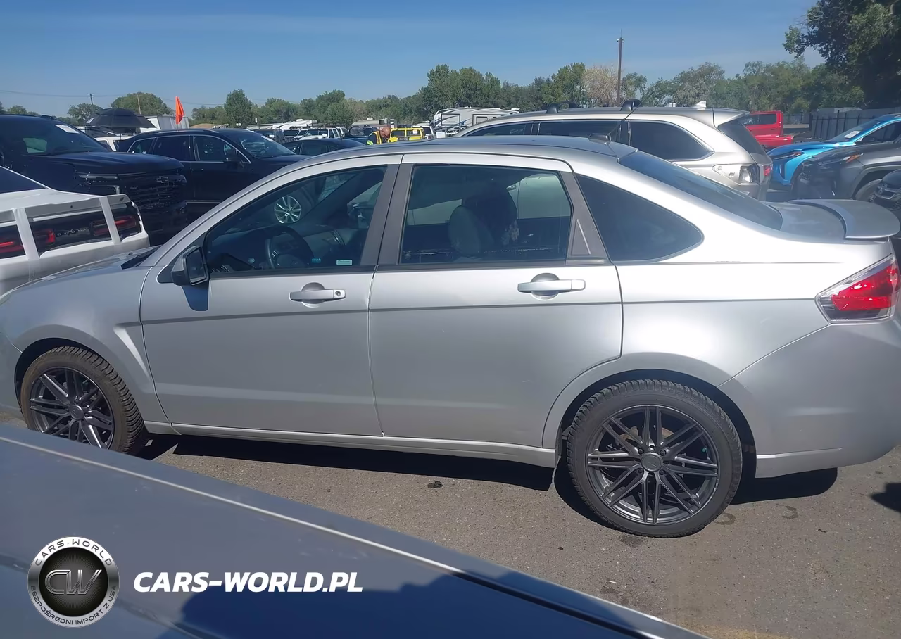 2010 Ford Focus Ses VIN:1FAHP3GN3AW229844 - 14