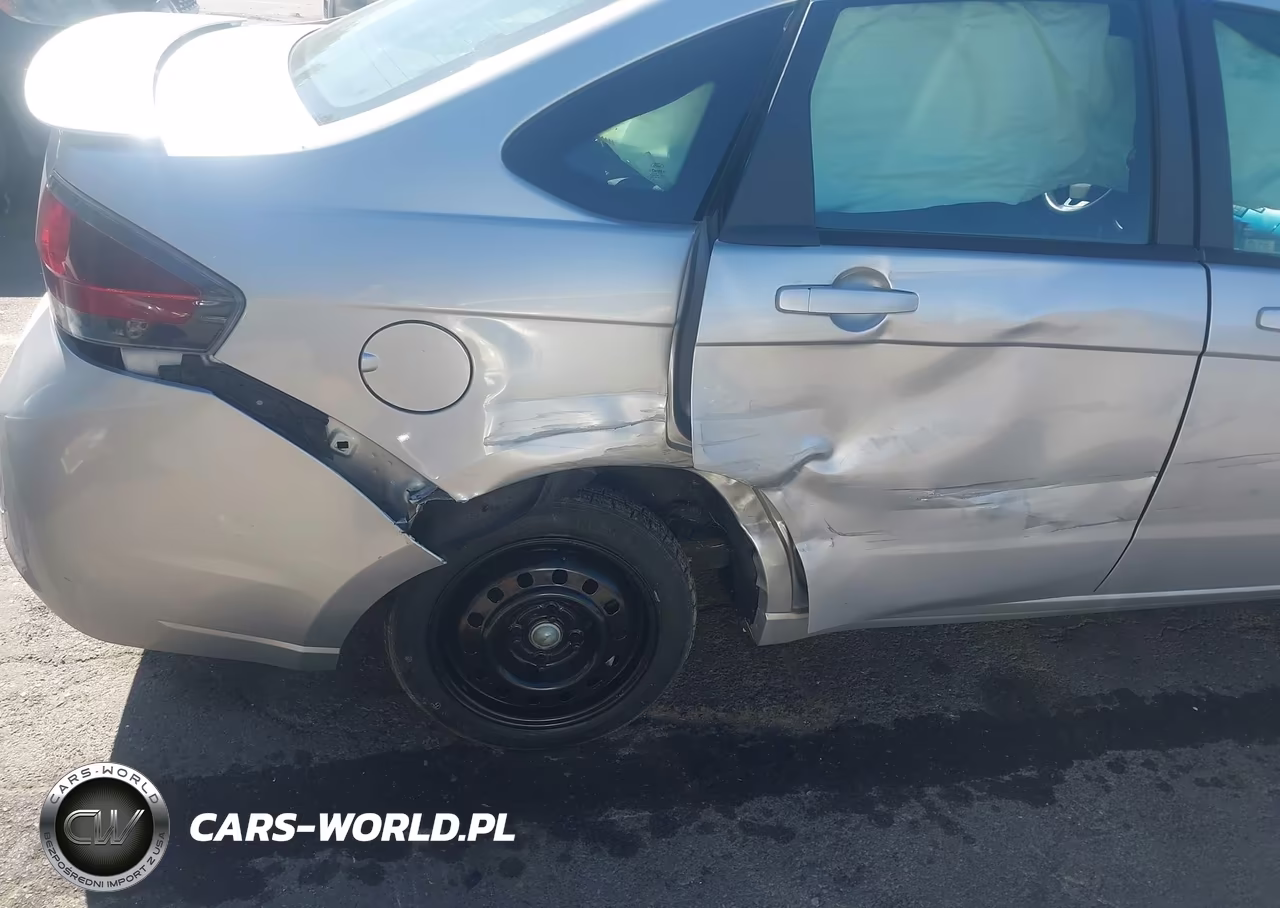 2010 Ford Focus Ses VIN:1FAHP3GN3AW229844 - 6