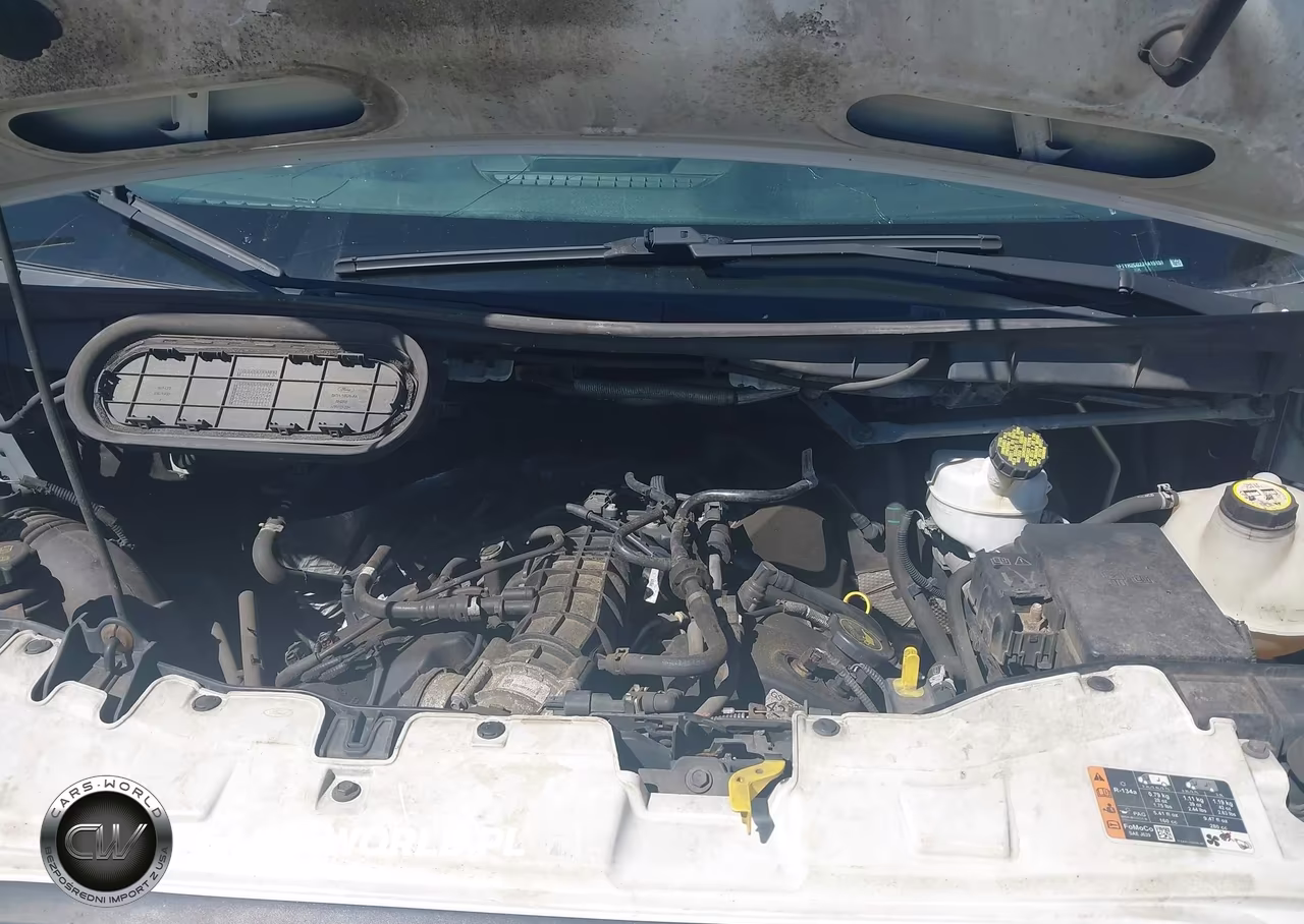2018 Ford Transit-250 VIN:1FTYR2CG2JKA15151 - 10