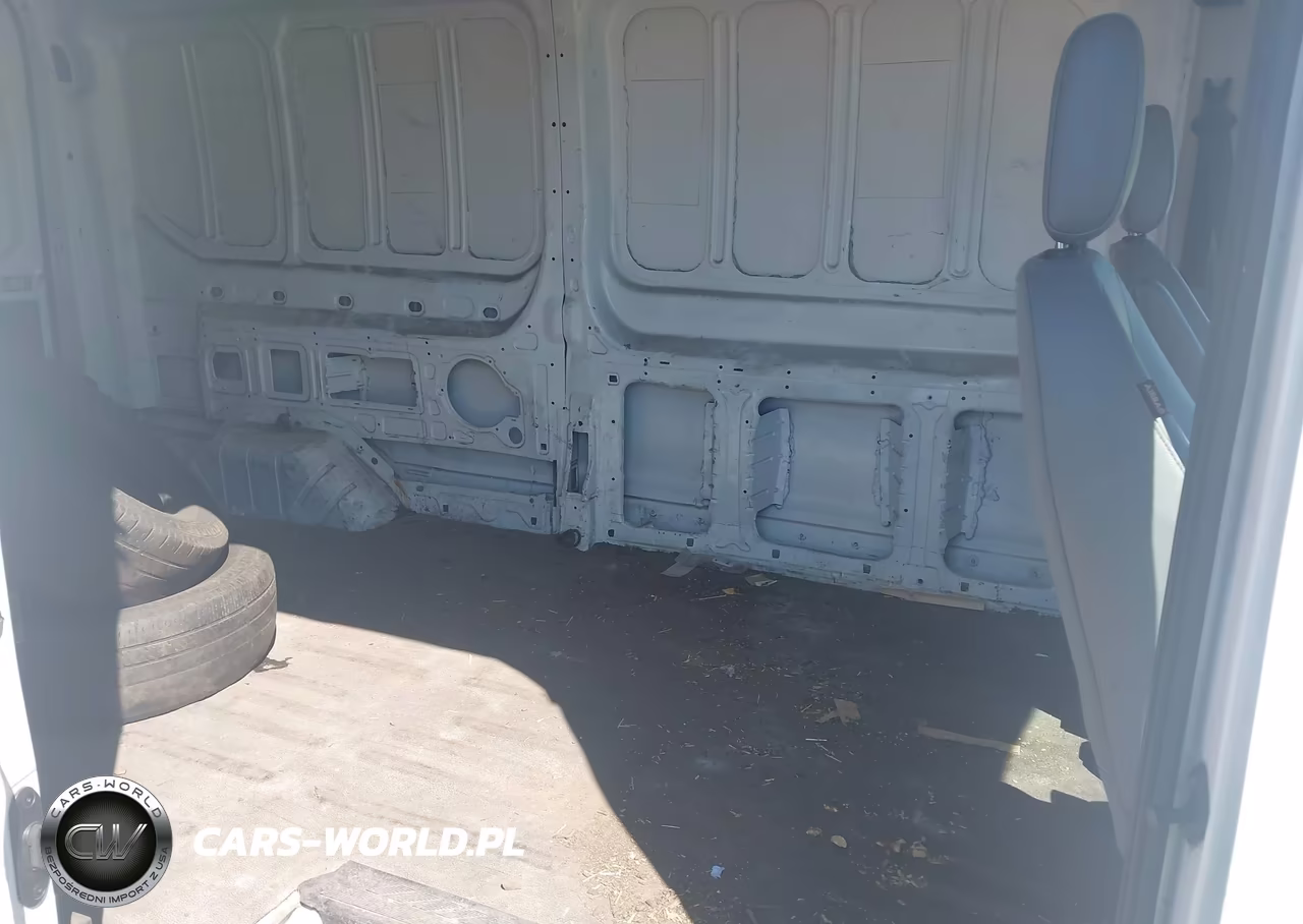 2018 Ford Transit-250 VIN:1FTYR2CG2JKA15151 - 8