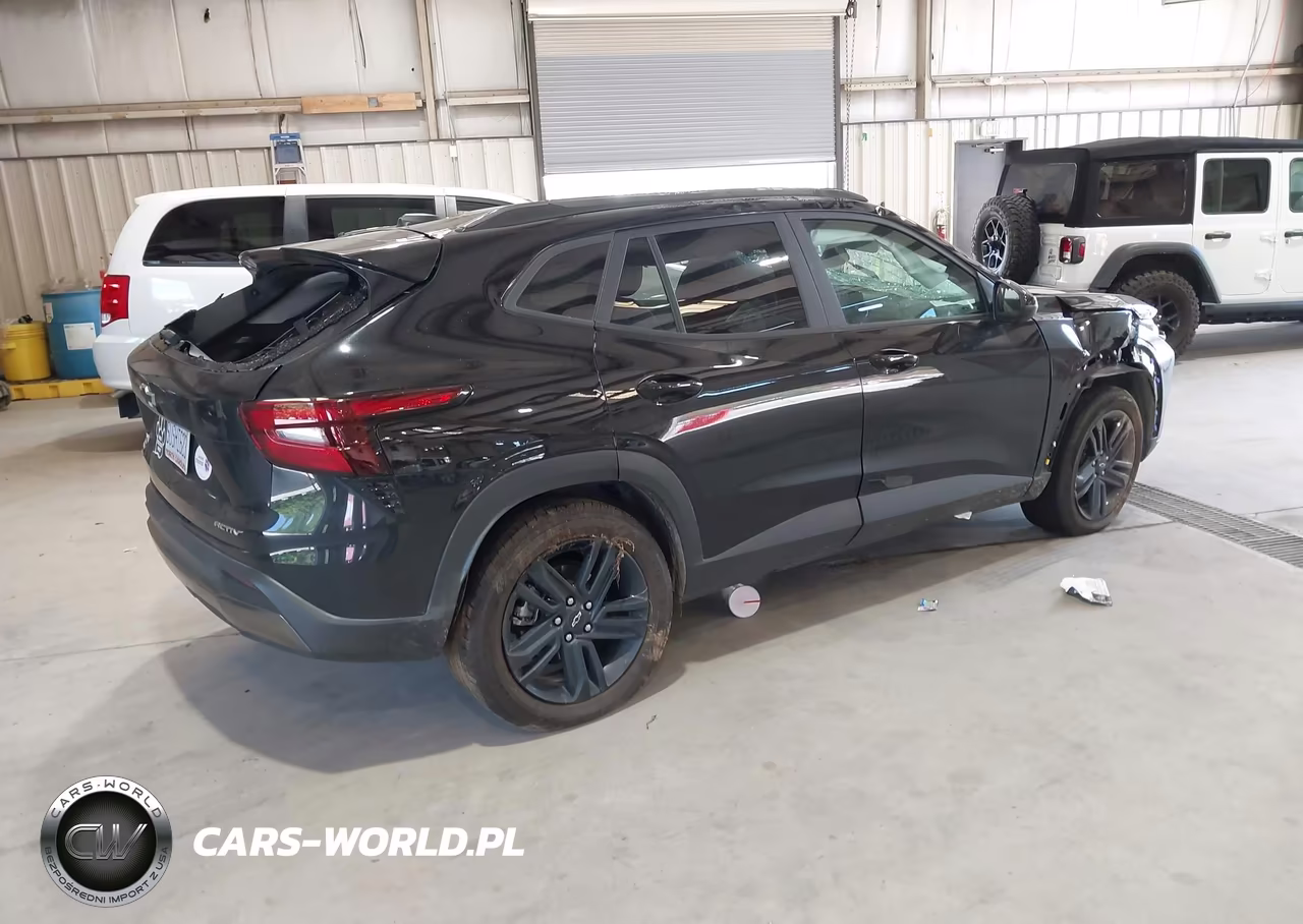 2025 Chevrolet Trax Fwd Activ VIN:KL77LKEP4SC184817 - 4
