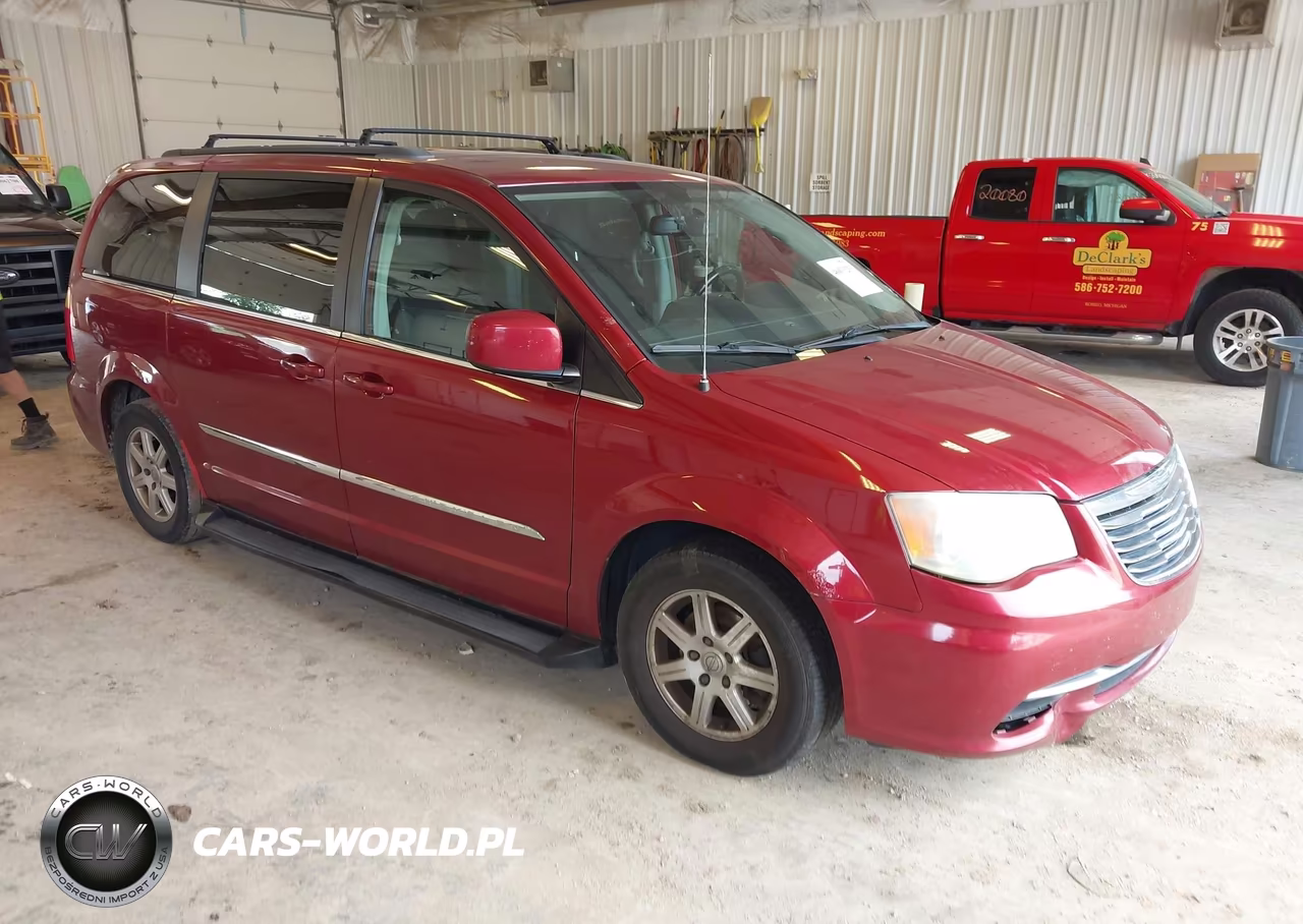 2011 Chrysler Town & Country Touring