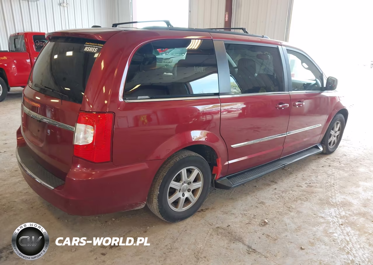 2011 Chrysler Town & Country Touring VIN:2A4RR5DG6BR715997 - 4