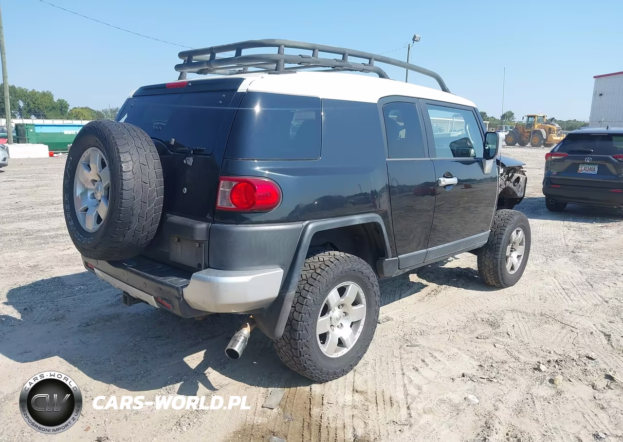 2007 Toyota Fj Cruiser VIN:JTEBU11F670074034 - 4