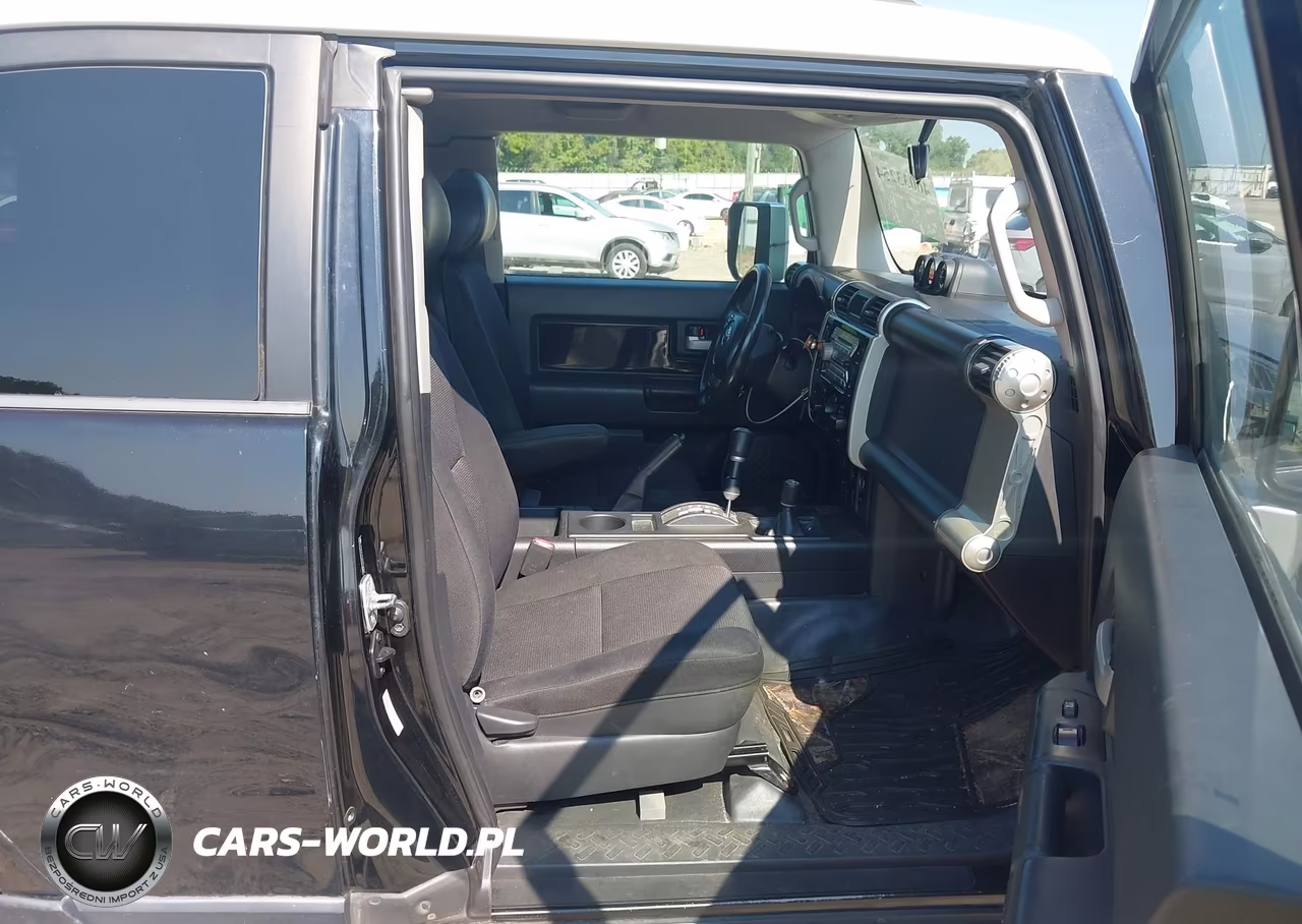 2007 Toyota Fj Cruiser VIN:JTEBU11F670074034 - 5