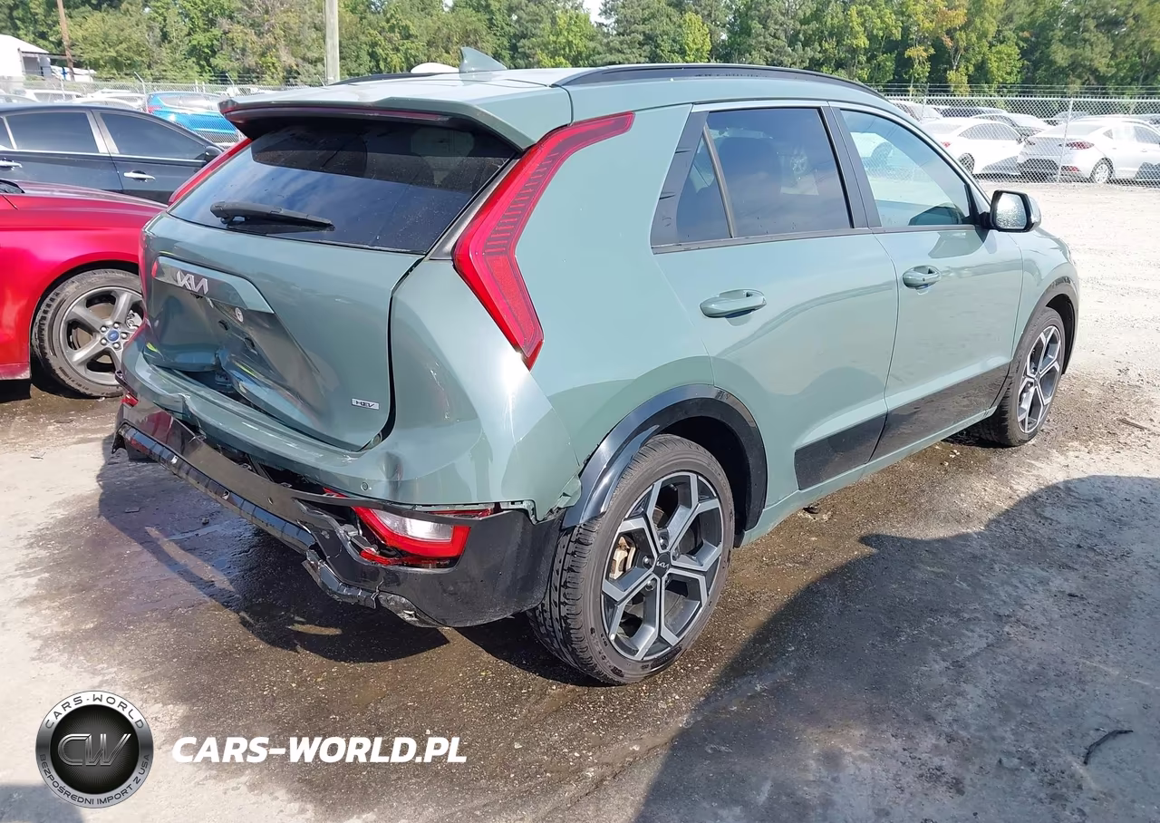 2023 Kia Niro Ex Touring VIN:KNDCR3LEXP5037968 - 4
