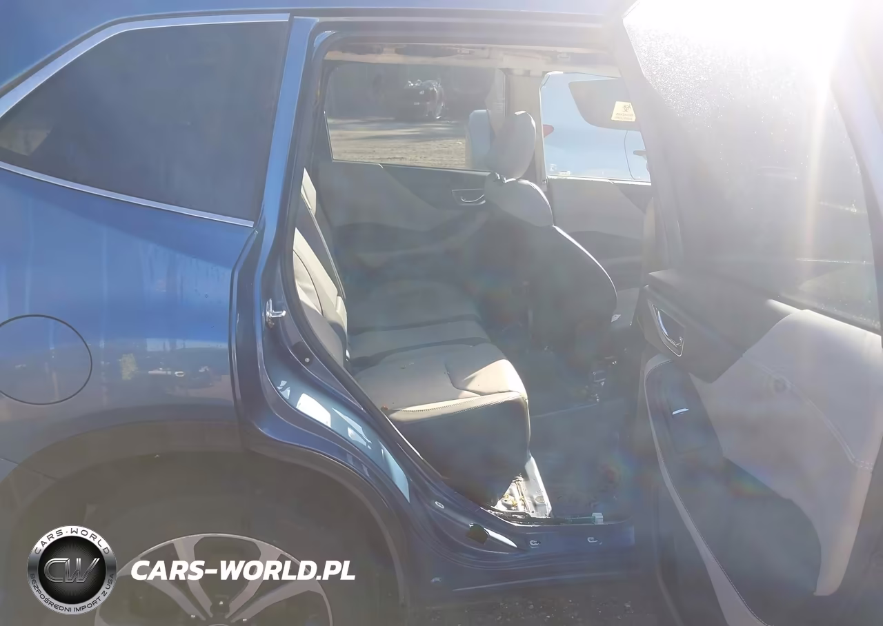 2023 Subaru Forester Limited VIN:JF2SKANC9PH520450 - 8