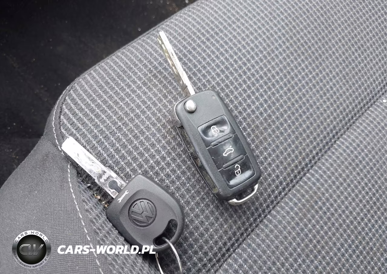 2011 Volkswagen Golf 2.5L 4-Door VIN:WVWDA7AJ1BW321351 - 11