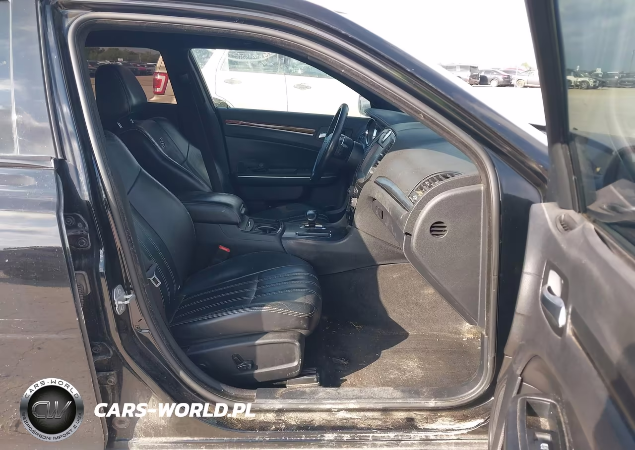 2014 Chrysler 300 300S VIN:2C3CCABG2EH354761 - 5