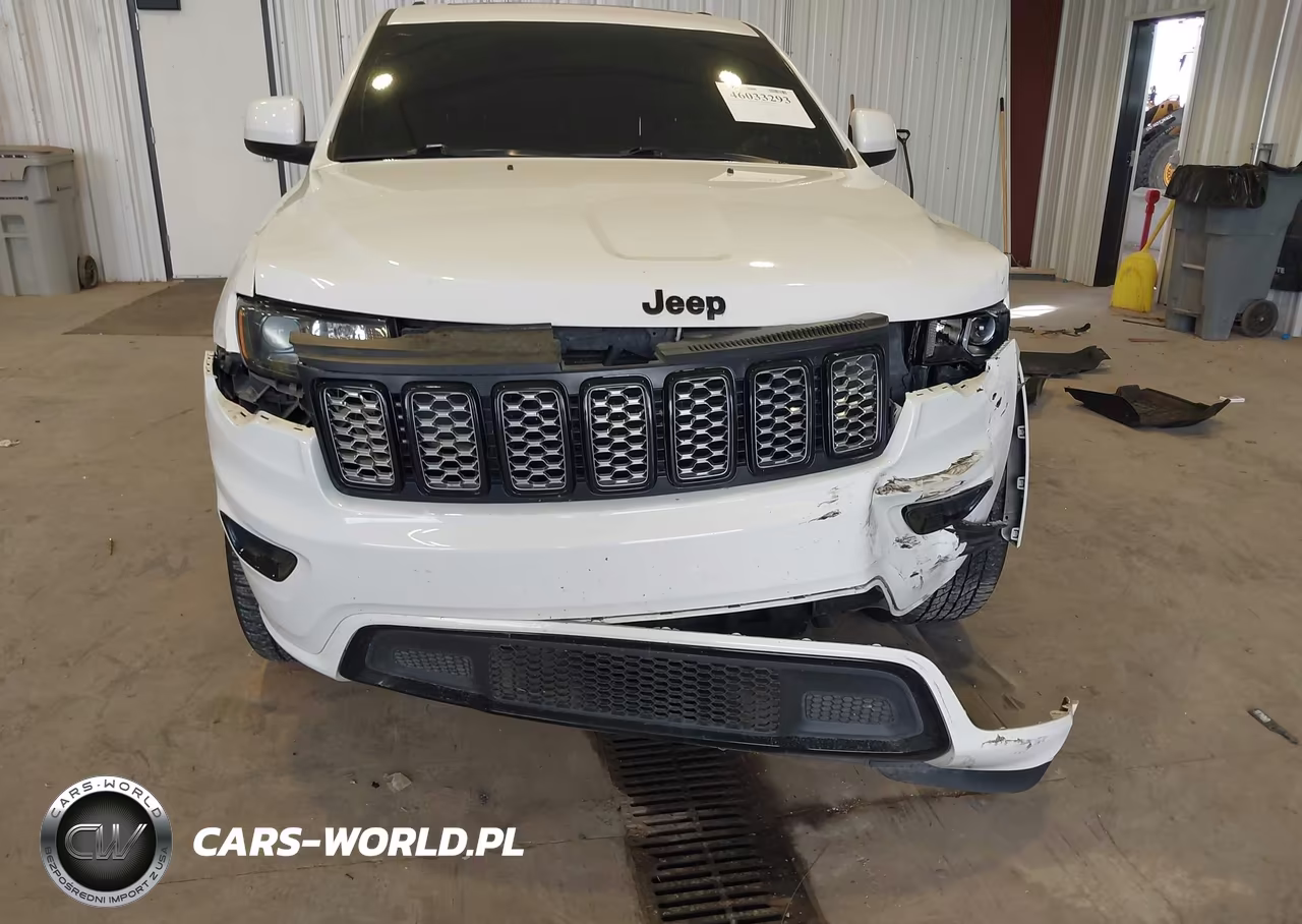 2018 Jeep Grand Cherokee Altitude 4X4 VIN:1C4RJFAG7JC492027 - 6