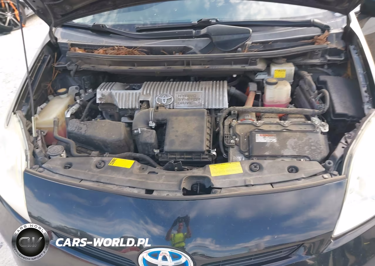 2013 Toyota Prius Two VIN:JTDKN3DU9D1625215 - 10
