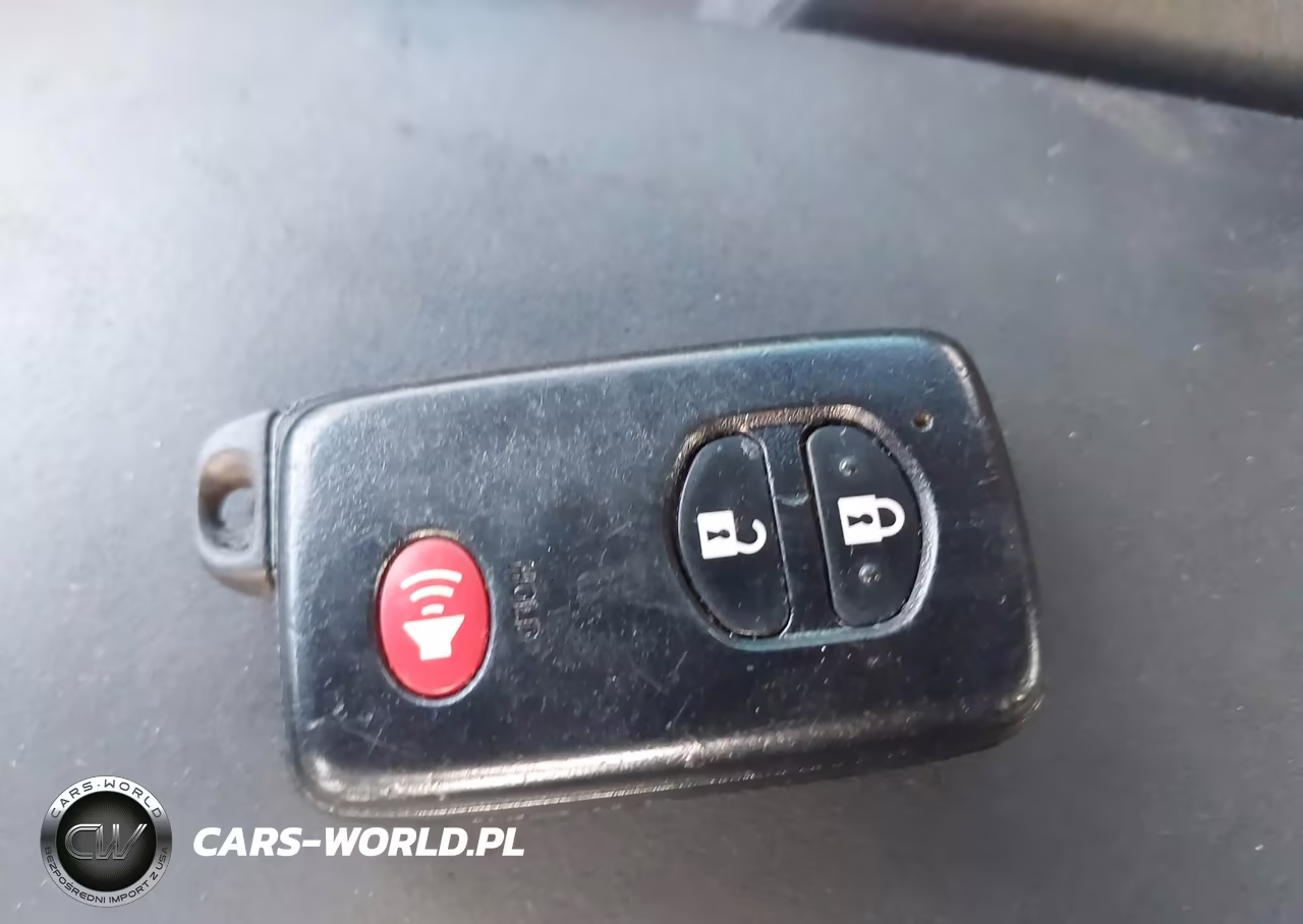 2013 Toyota Prius Two VIN:JTDKN3DU9D1625215 - 11