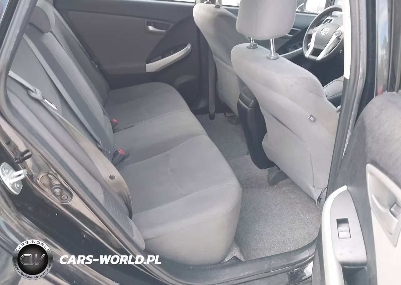 2013 Toyota Prius Two VIN:JTDKN3DU9D1625215 - 8