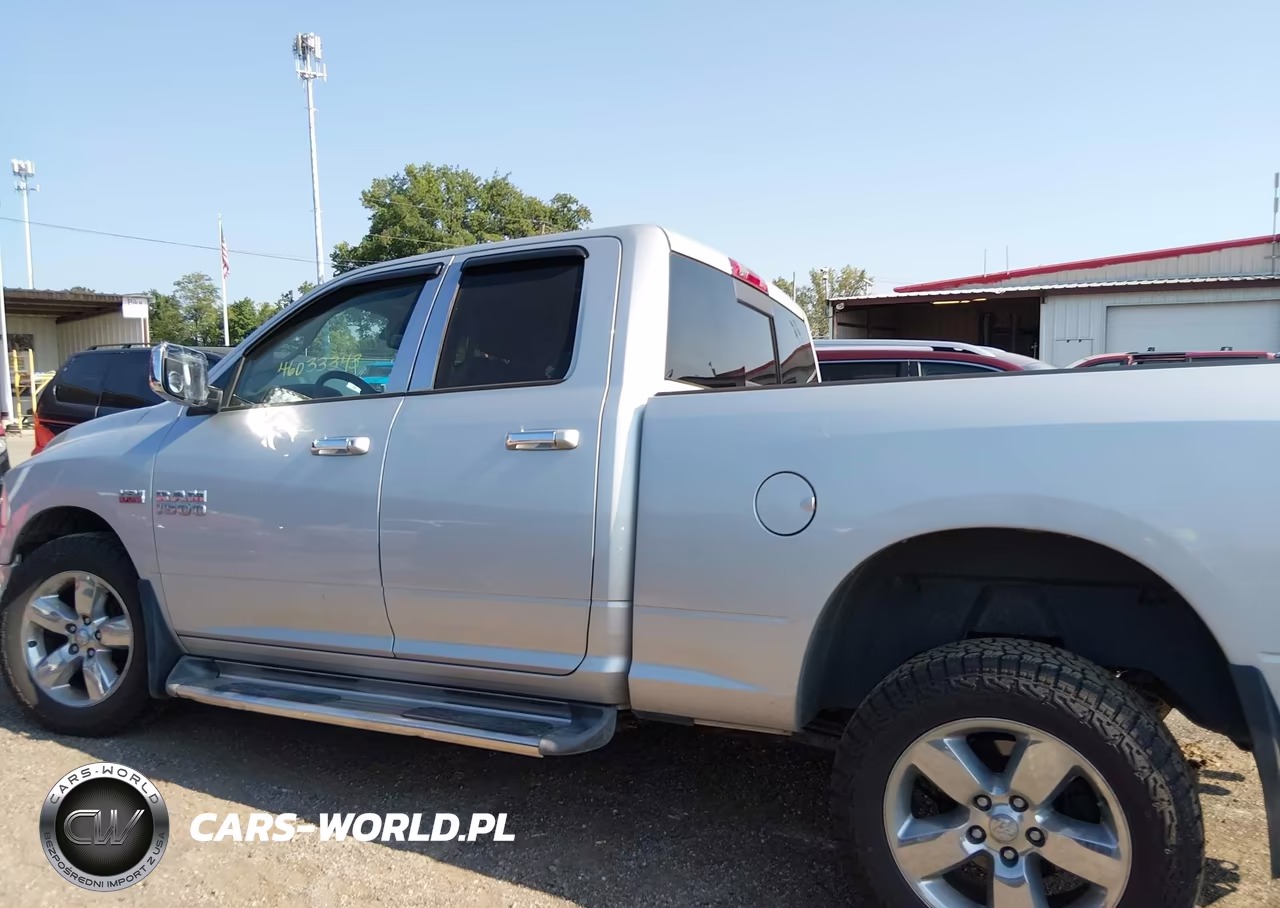 2015 Ram 1500 Big Horn VIN:1C6RR7GT8FS511546 - 14