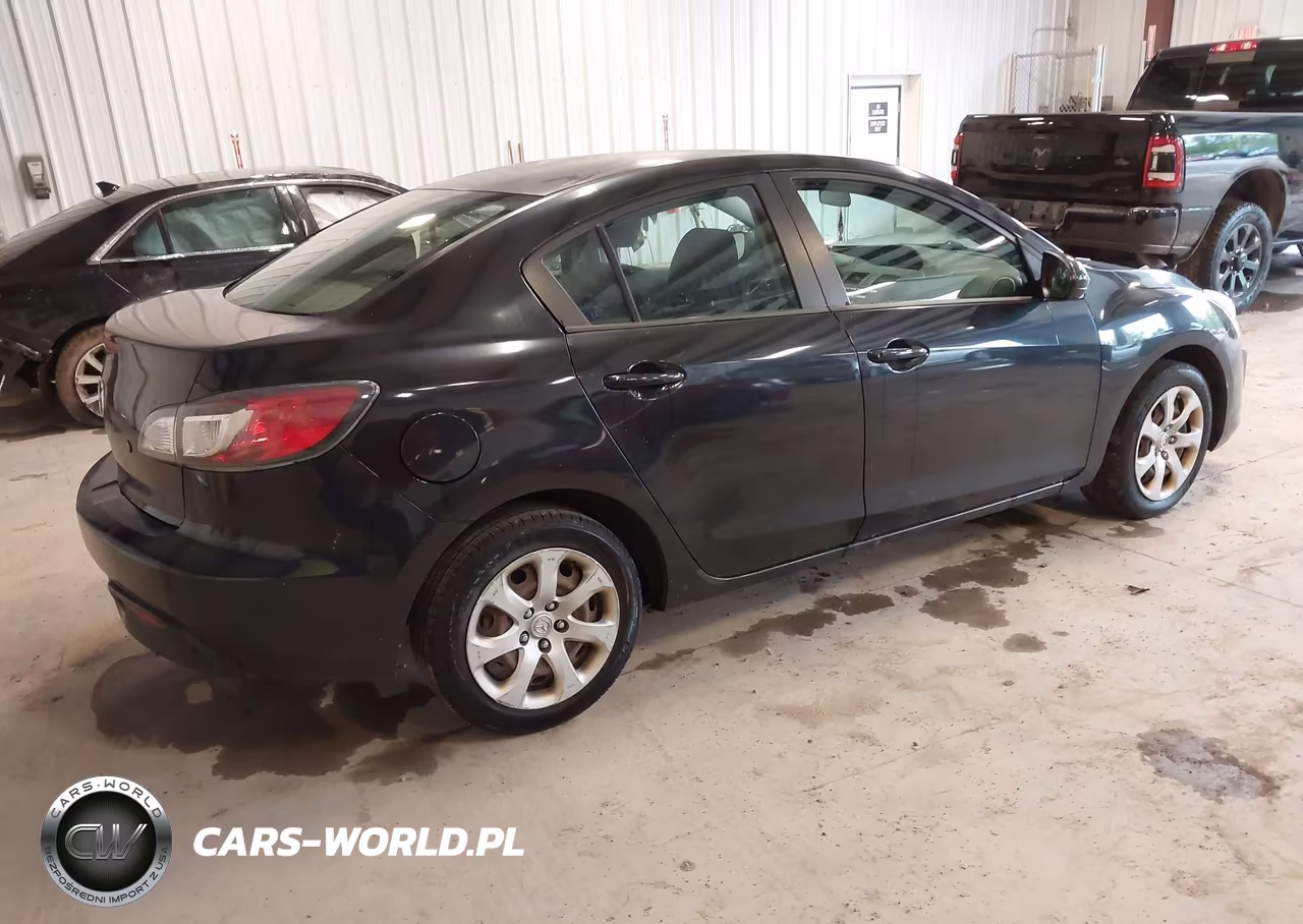 2011 Mazda Mazda3 I Sport VIN:JM1BL1UF4B1406929 - 4