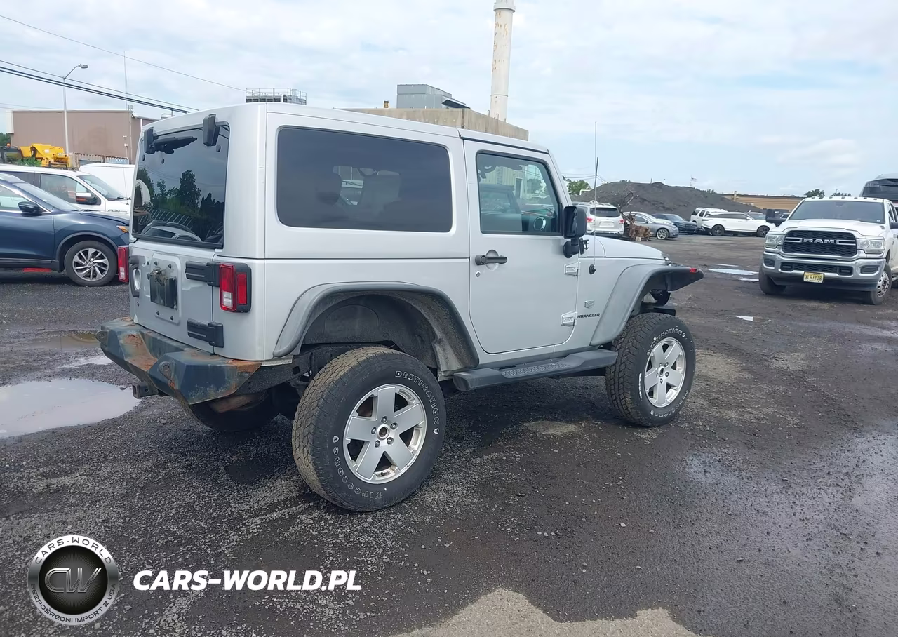 2011 Jeep Wrangler 70Th Anniversary VIN:1J4GA7D13BL579309 - 4