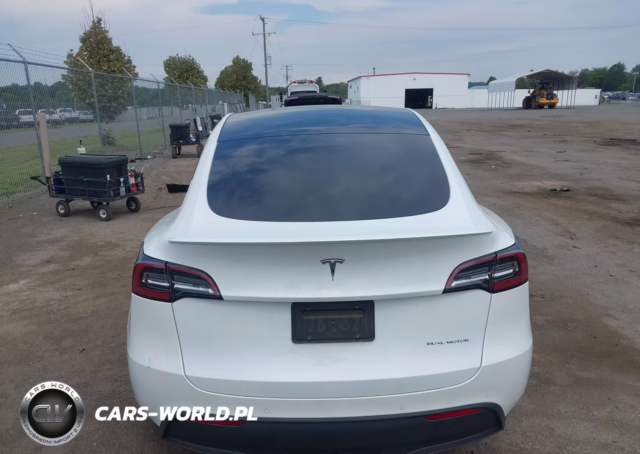 2020 Tesla Model Y Long Range Dual Motor All-Wheel Drive VIN:5YJYGDEEXLF024872 - 16