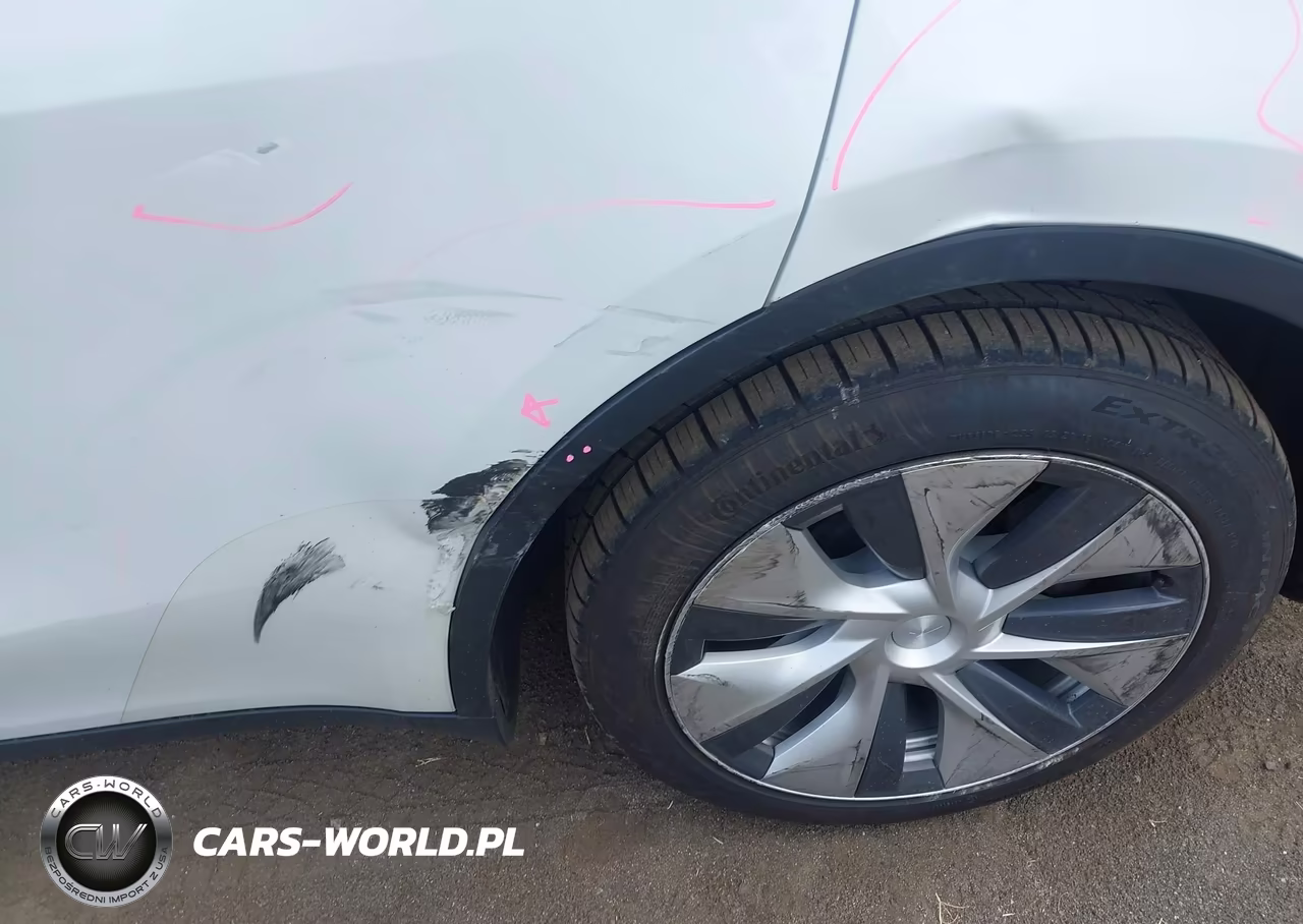 2020 Tesla Model Y Long Range Dual Motor All-Wheel Drive VIN:5YJYGDEEXLF024872 - 21