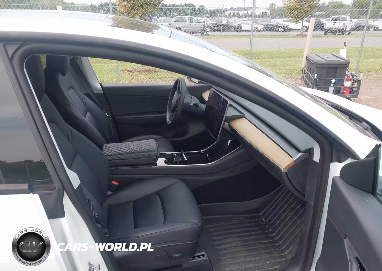 2020 Tesla Model Y Long Range Dual Motor All-Wheel Drive VIN:5YJYGDEEXLF024872 - 5