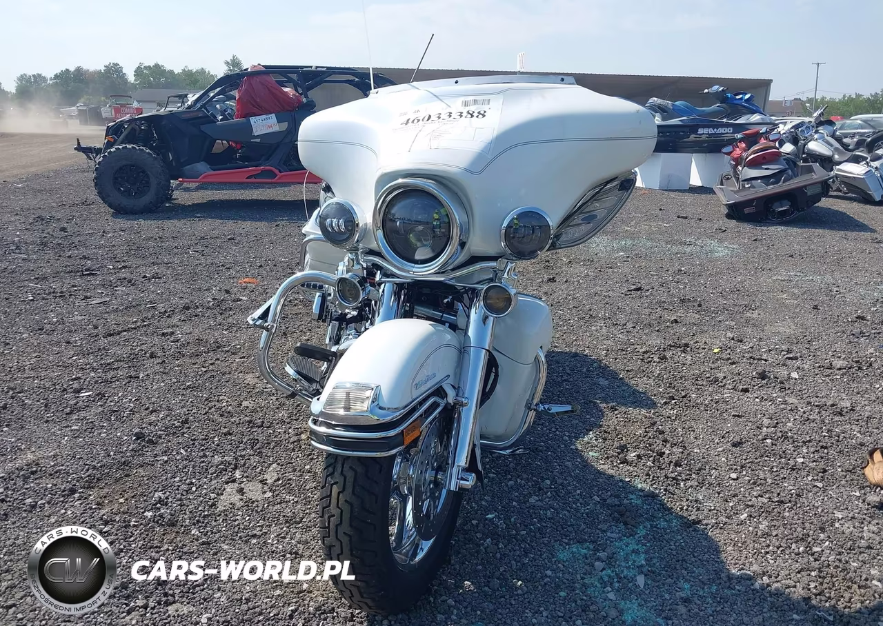 2005 Harley-Davidson Flhtcui VIN:1HD1FCW165Y646171 - 5