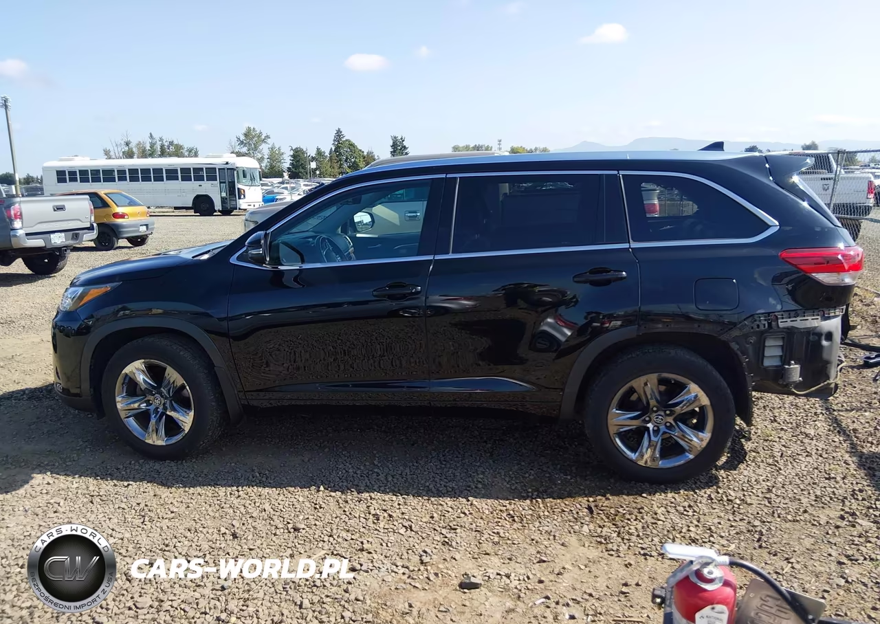 2019 Toyota Highlander Limited Platinum VIN:5TDDZRFH4KS968613 - 15