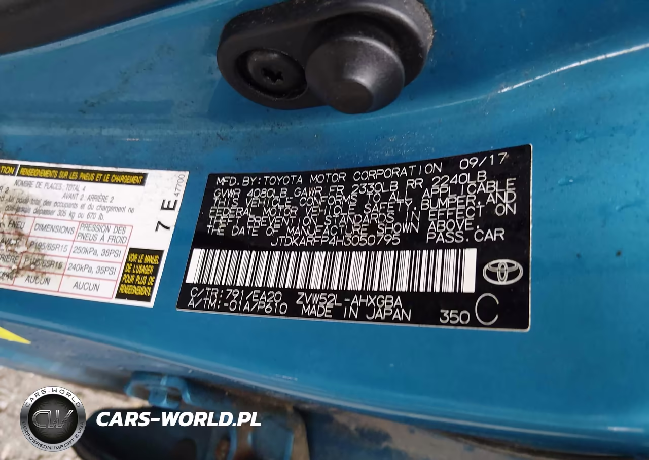 2017 Toyota Prius Prime Premium VIN:JTDKARFP4H3050795 - 9