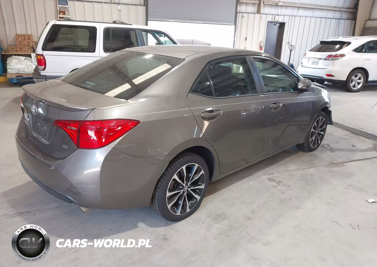 2017 Toyota Corolla Se VIN:2T1BURHE7HC758212 - 4