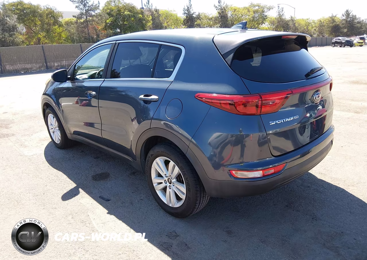 2018 Kia Sportage Lx VIN:KNDPM3AC3J7471081 - 3