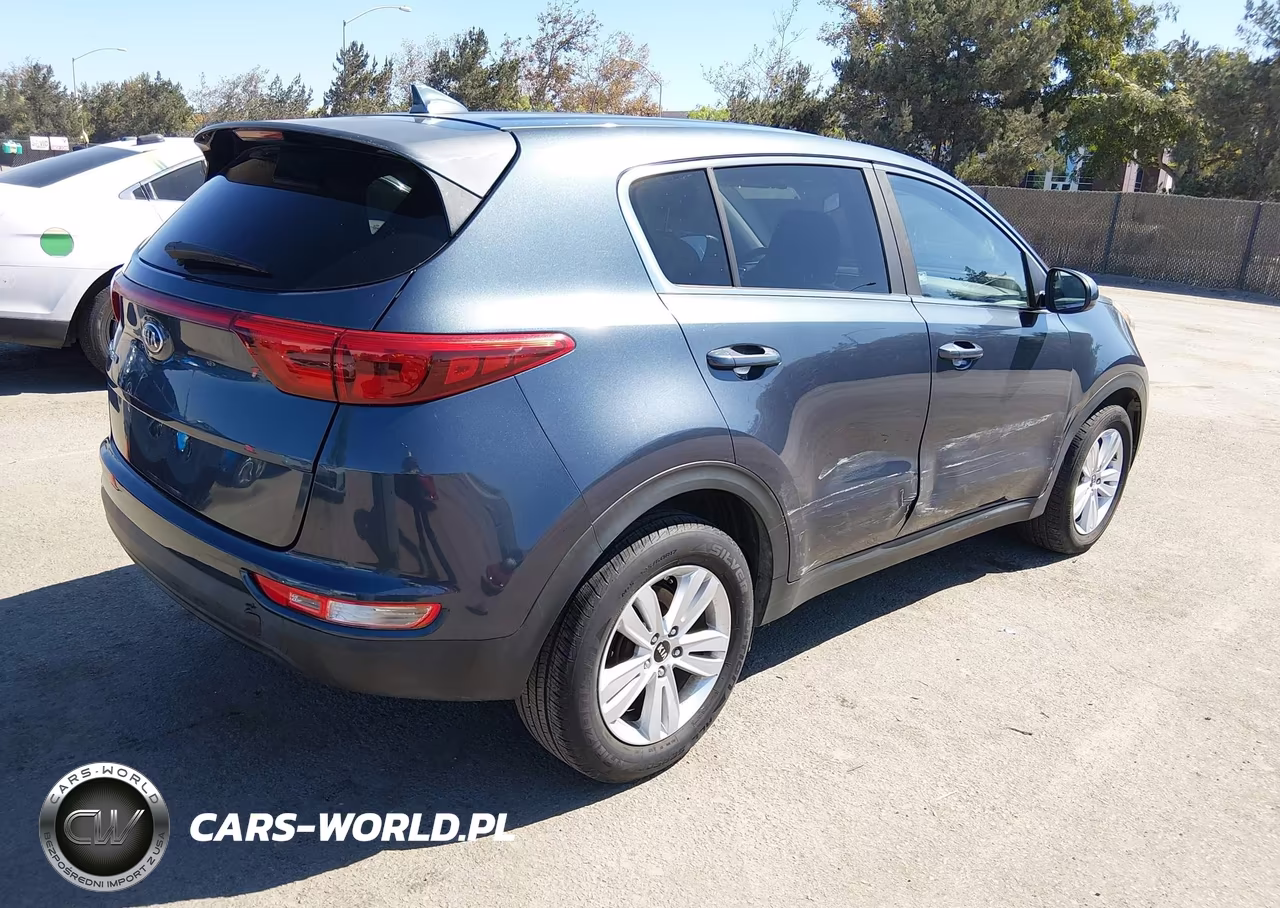 2018 Kia Sportage Lx VIN:KNDPM3AC3J7471081 - 4