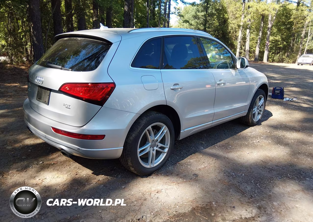 2014 Audi Q5 2.0T Premium VIN:WA1LFAFP8EA082626 - 4