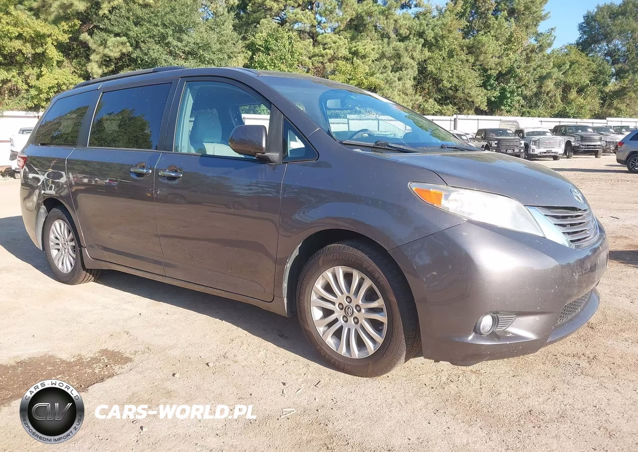 2015 Toyota Sienna Xle 8 Passenger VIN:5TDYK3DC4FS560354 - 1